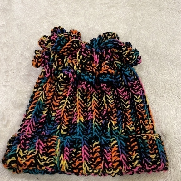 PPG Winter hat ponytail bright colors - Picture 6 of 6